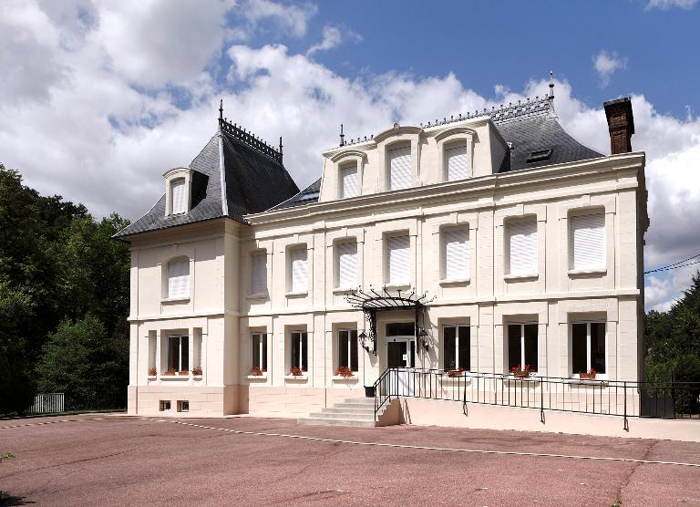 Logement patronal dit château de Transières ou château Blanc