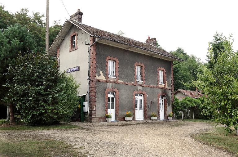 Façade, vue générale.