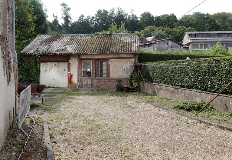 Vue d'une remise.