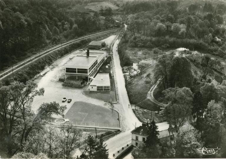 Vue aérienne [de la première usine en construction, 1958].- Carte postale, CIM, vers 1960 (Collection particulière).