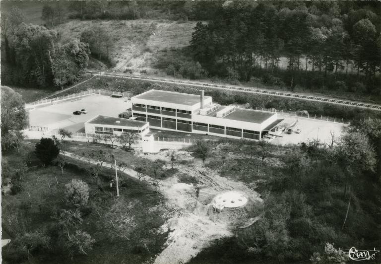 Vue aérienne [de la première usine en construction, 1958].- Carte postale, CIM, vers 1960 (Collection particulière).