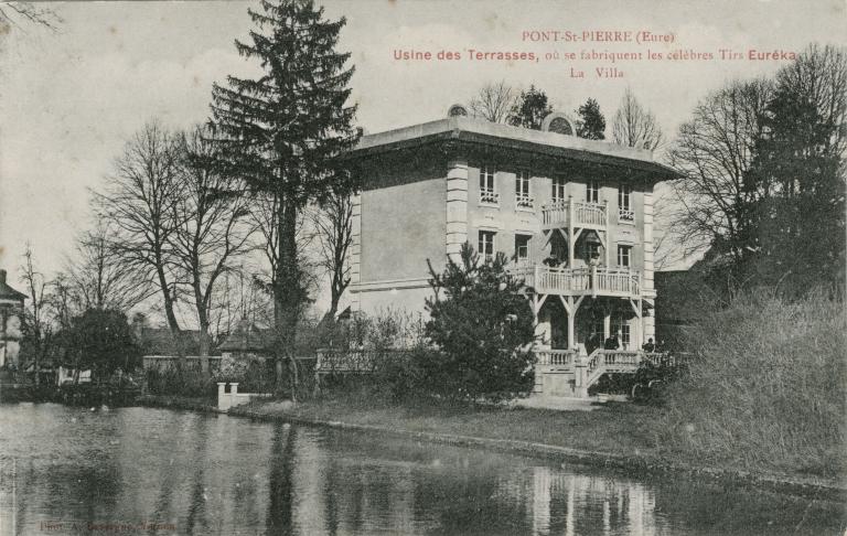 Usine des Terrasses où se fabriquent les célèbres Tirs Euréka - La villa [du PDG].- Carte postale, Ed. Lavergne, Vernon, vers 1930 (Collection particulière).