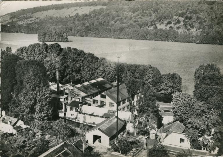 Vue aérienne de l’usine, vers 1950 (Collection particulière).