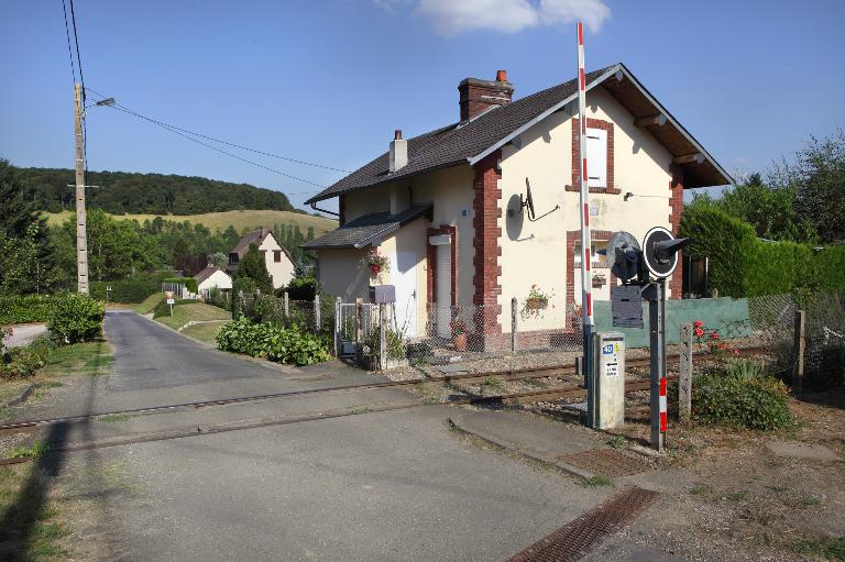 Maison de garde-barrière