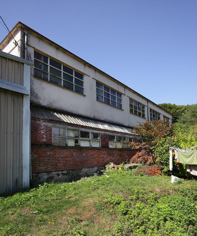 Vue de l'atelier (de moulage, polissage, mécanique) construit en 1961, depuis le sud-est.