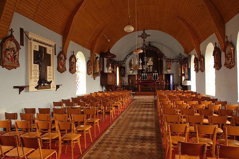 Vue générale intérieure vers le choeur.