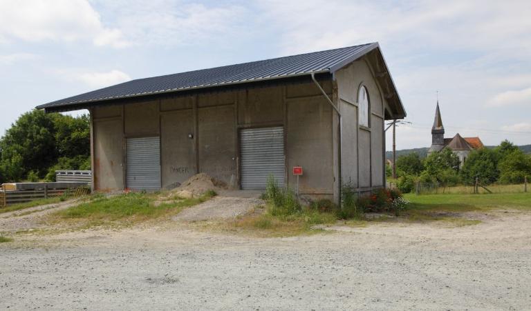 Halle ferroviaire.
