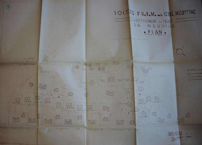Plan du lotissement de la Neuville porté par la société d'HBM, 24 février 1938, Pierre Chirol et G. Peulevey architectes. (AD Seine-Maritime). 