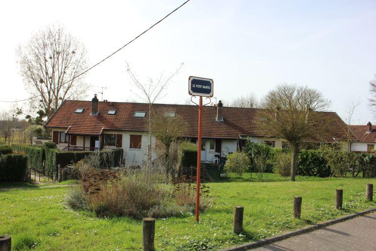 Maison à 4 logements.