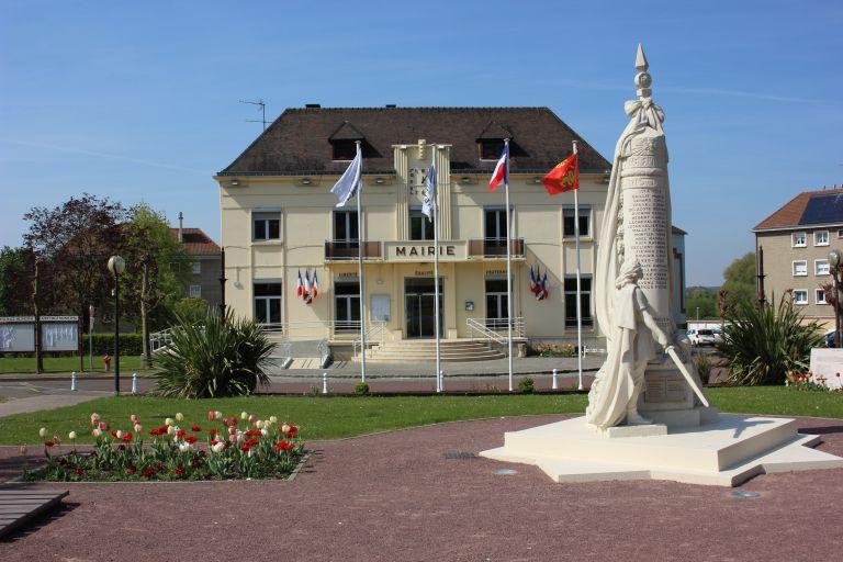 Mairie, façade principale.