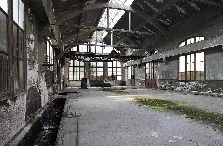Vue intérieur du bâtiment des moteurs.