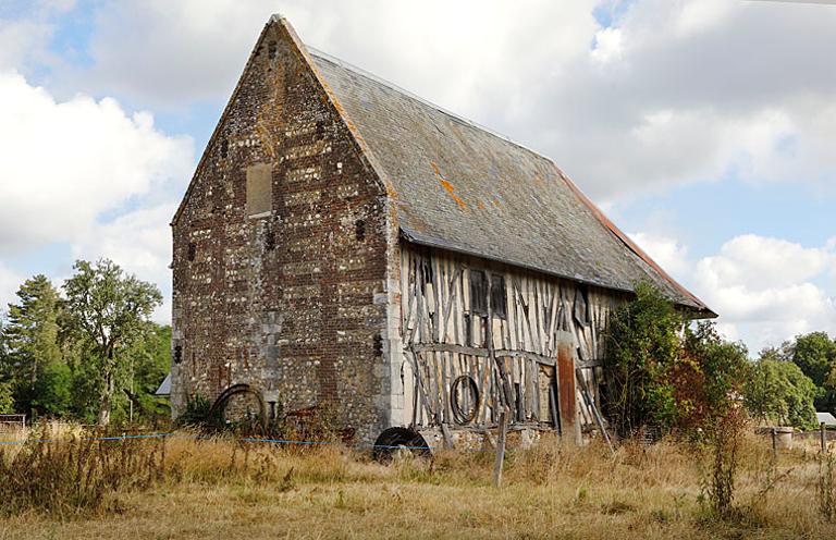 Angle sud-ouest.