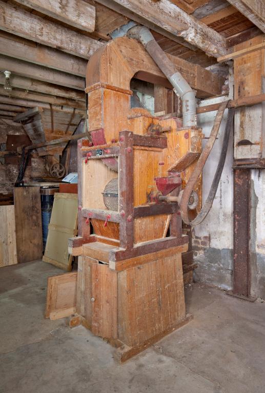Vue intérieure du rez-de-chaussée, brosse Lafon.