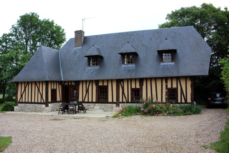 Ancien pressoir, actuellement maison, 196 impasse de la mare Becquet. 