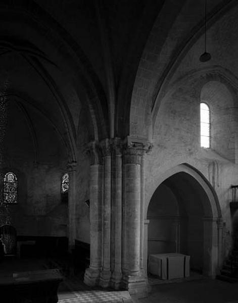 Croisée du transept, pile sud-Est, vue d'ensemble.