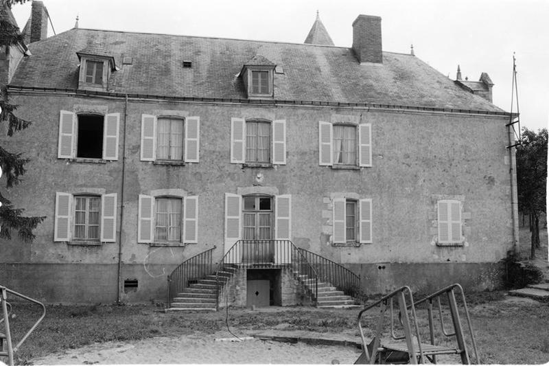 Façade postérieure ouest, vue d'ensemble.