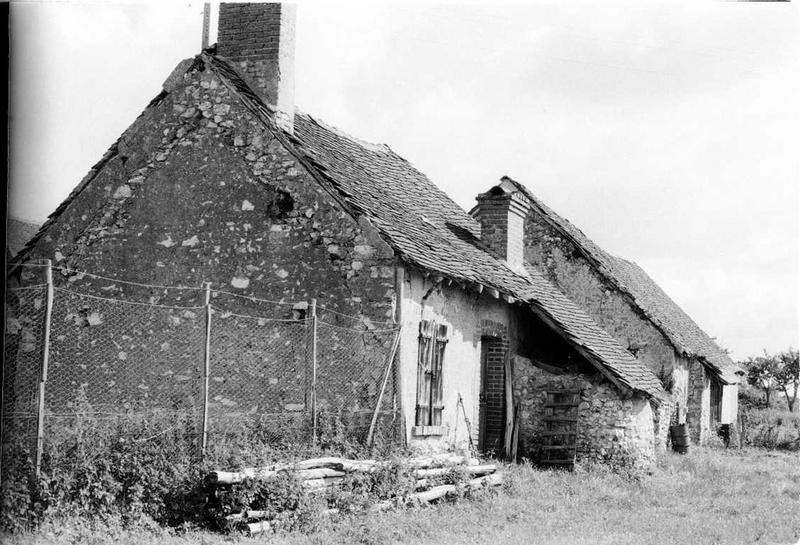 Façade nord du logis avec four à pain.