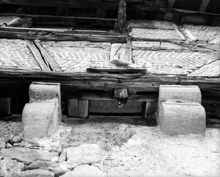 Maison de la porte d'En Haut, élévation antérieure, détail de l'encorbellement.