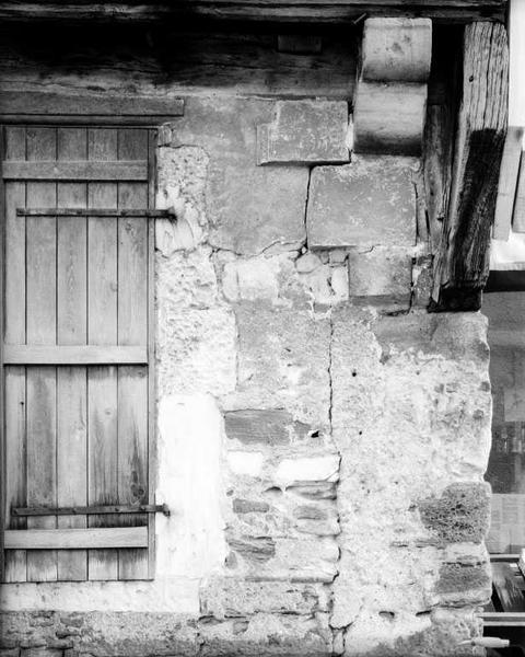 Maison de la porte d'En Haut, élévation antérieure, détail angle supérieur droit.