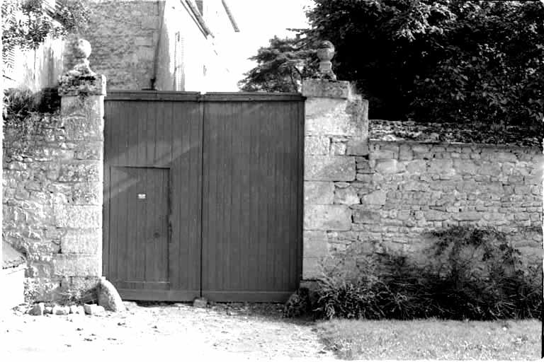 Vue d'ensemble du portail d'entrée.