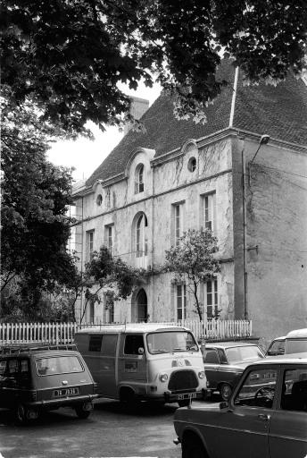 Maison au Puits Gothique