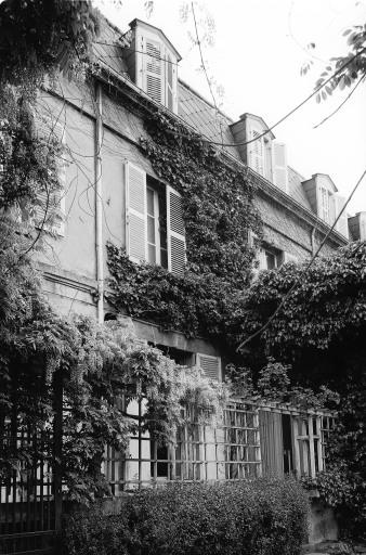 Façade sur cour.