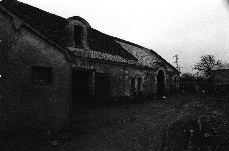 Grange du 17e siècle : vue sud (1974).