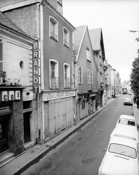 Façade antérieure sur rue : maison XVIIIe siècle?