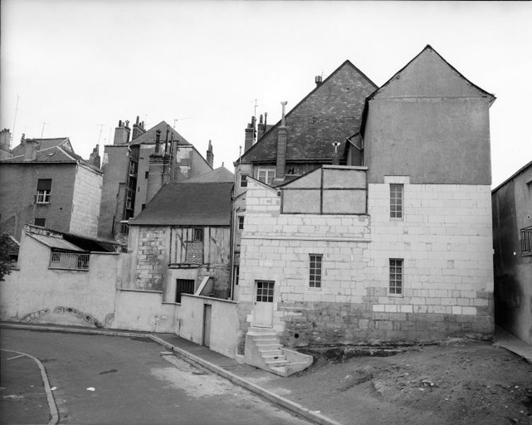 Façade postérieure rue du Camp de Molle.