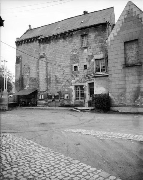 Ancien prieuré Saint-Eloi : façade latérale nord.