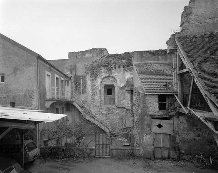 Vue d'ensemble des vestiges, mur Est, état actuel.