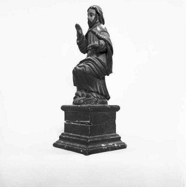 Statuette de Saint-Loup, vue de trois-quarts gauche.