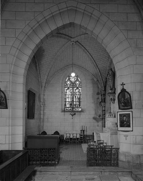 Nef, troisième travée : vue vers la chapelle latérale nord.