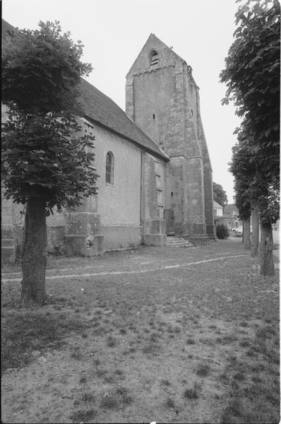 Façade sud, vue oblique.