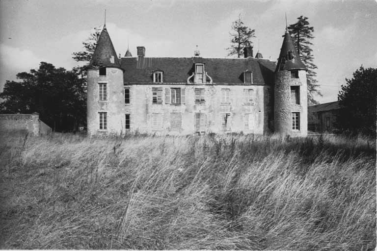 Façade sud, vue d'ensemble.