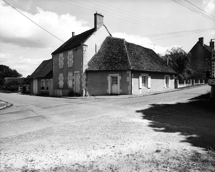 Vue de volume du logis nord-Est, prise du sud-ouest.