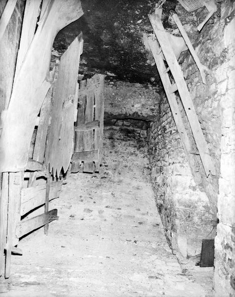 Cave.