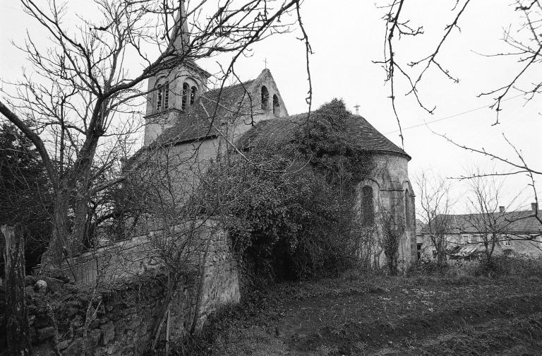 Façade sud-ouest, vue d'ensemble.