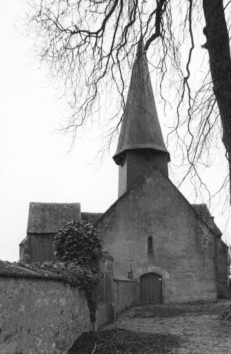 Façade ouest, vue d'ensemble du clocher.