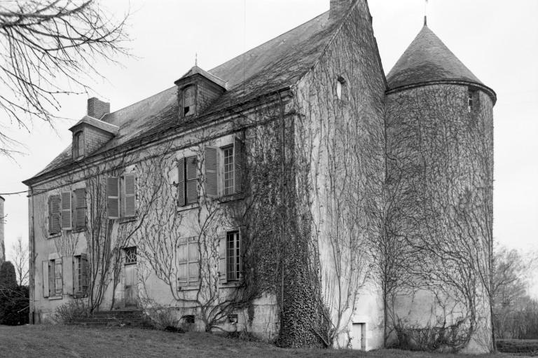 Façade nord et tour ouest.