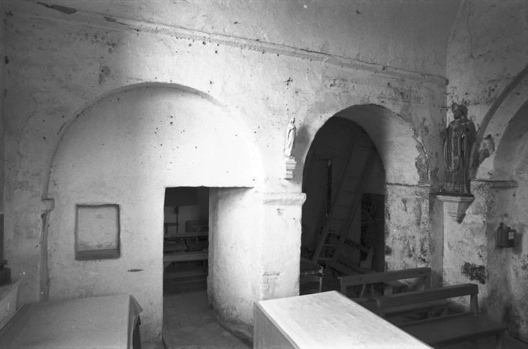 Mur sud du choeur vers la chapelle sud.