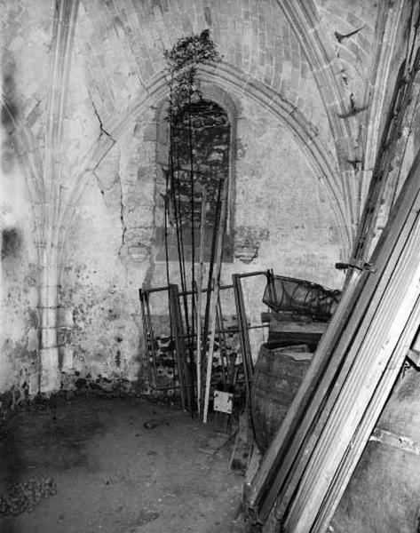 Chapelle, vue d'ensemble depuis l'entrée vers le pignon nord.