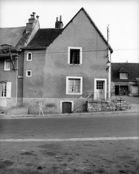 Façade sur rue.