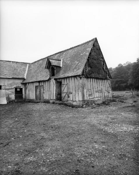 Grange : vue de volume nord-ouest.