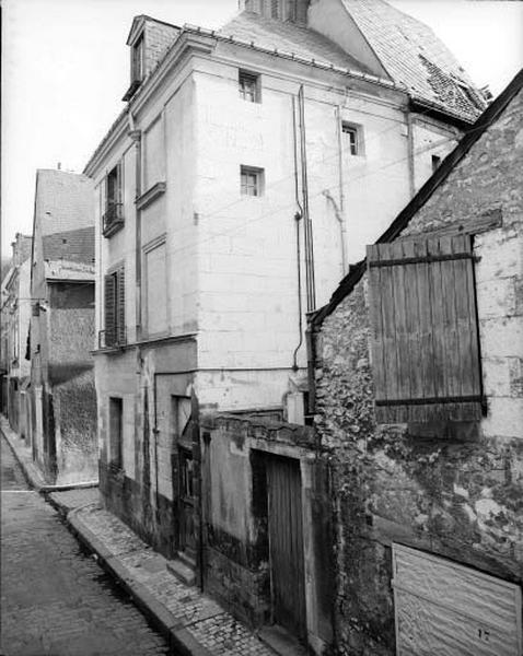 Maison XIXe, façade antérieure, vue d'ensemble prise du sud-est.