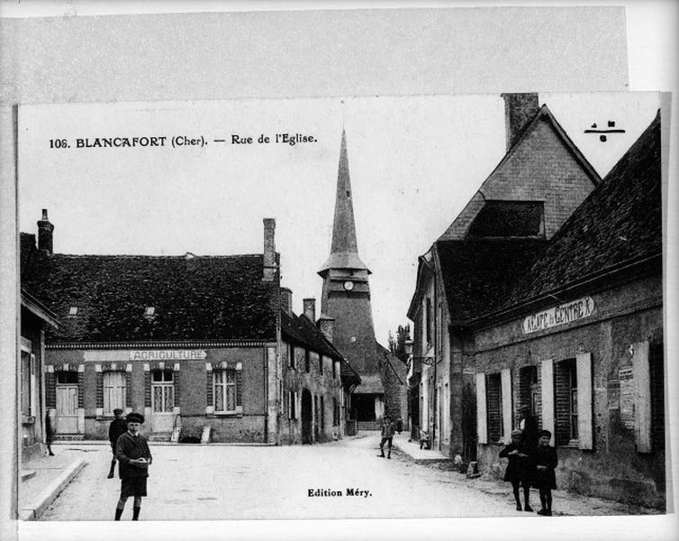 Vue d'ensemble de la rue de l'Eglise.