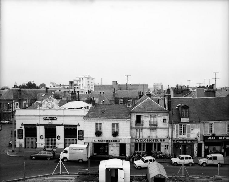 Côté ouest, partie sud.