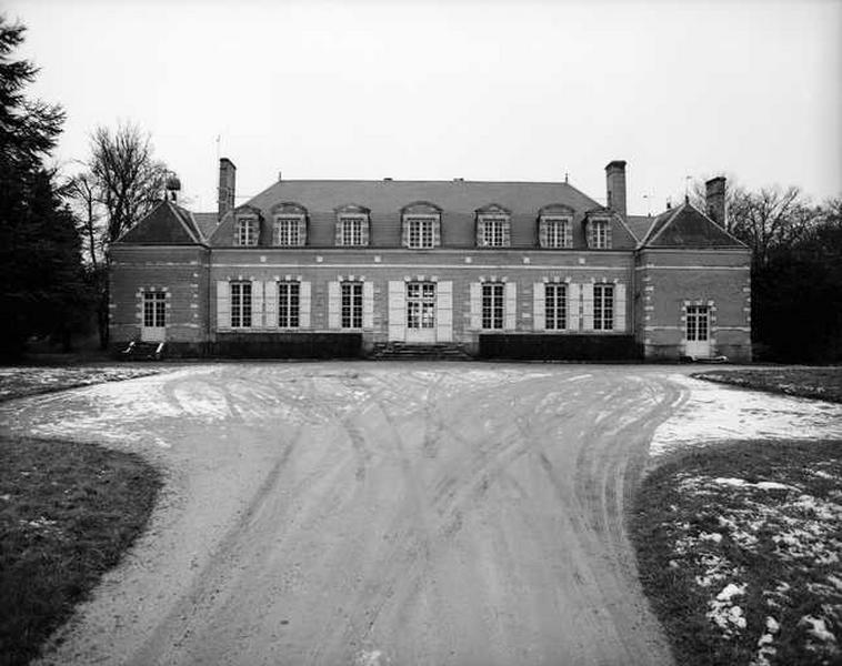 Façade sur jardin.