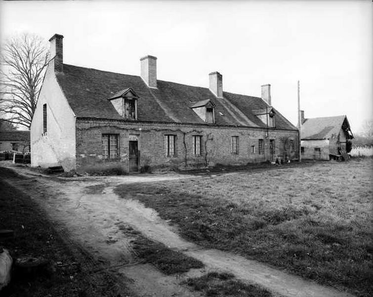 Façade antérieure sur cour du logis.