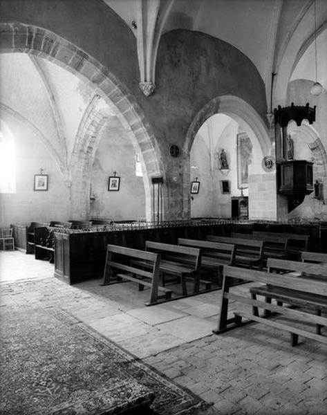 Vue intérieure de la chapelle sud.